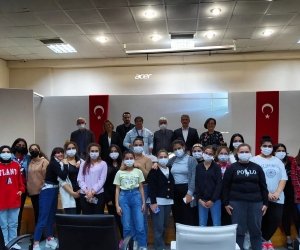 Olimpiyat Şampiyonu Busenaz Sürmeneli Kız Çocuklar Buluşması